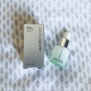❌SOLD❌ Amore Pacific Botanical Radiance Oil